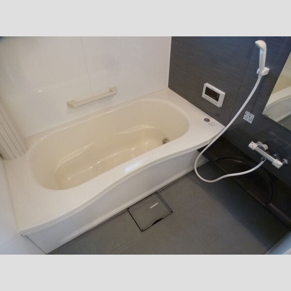 ルーチェ101号室 一坪風呂