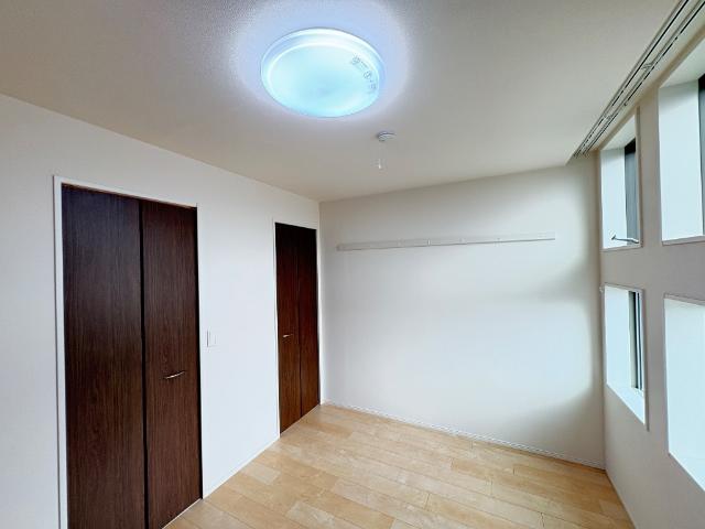 パイン　メルヴェージュ202号室 洋室