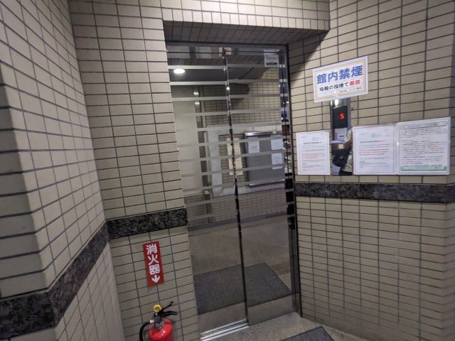 ウインベルソロ西川口第10 エントランス