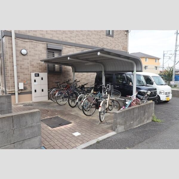 セジュール梨香 駐輪場