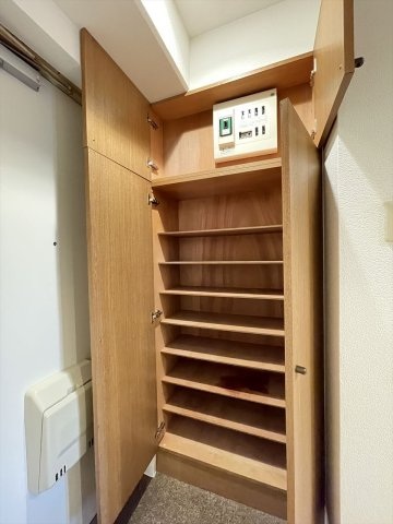 スカイコート新宿新都心 シューズボックス