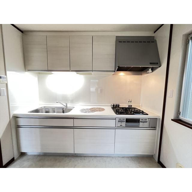 ル･コンフォール 3口ガスシステムキッチン♪