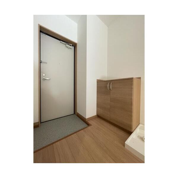 Argione高島平 玄関