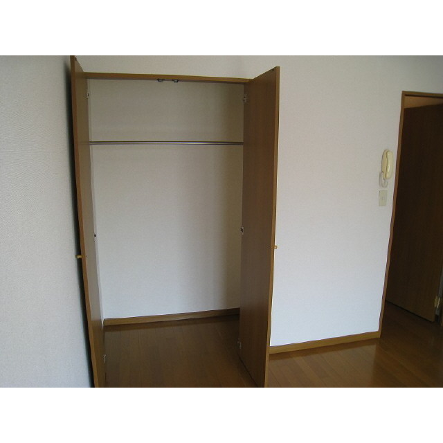 プレジール K 内観