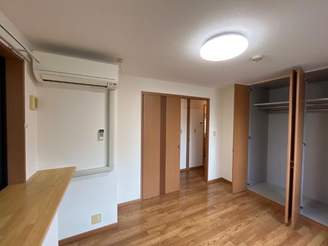 ガーデンヒルズNAKAYAMA壱番館110号室 北側洋室