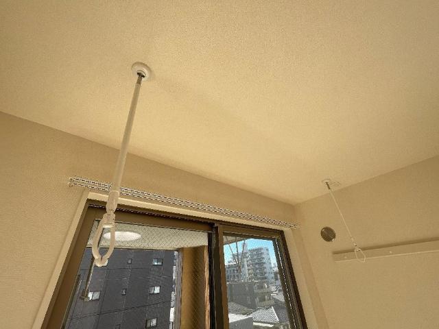 ラピスラズリ502号室 室内物干し（イメージ）