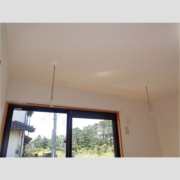 ベイコート105号室 室内物干し