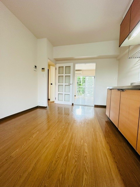 ハウス２１ＯＧＡＷＡ0106号室 リビング