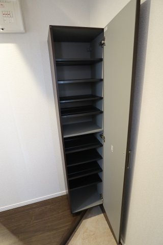 ベイルーム鶴見小野Ⅱ103号室 収納