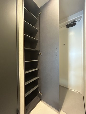 グローリオシェルト駒込0203号室 収納