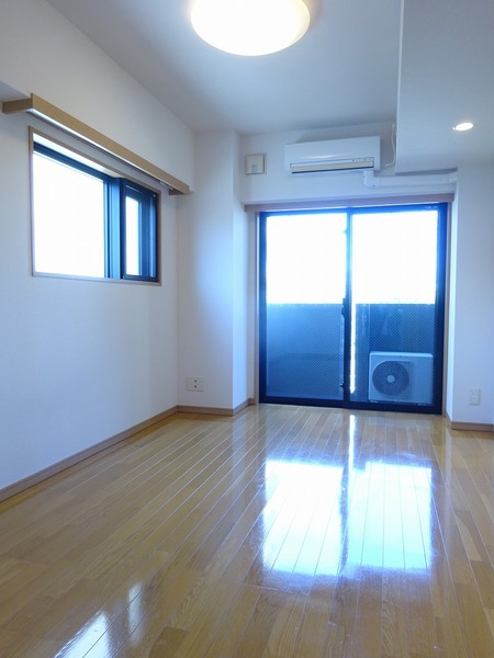 ルーブル都立家政弐番館 リビング