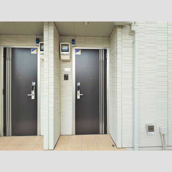 アルシオーネ101号室 玄関表