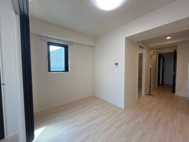 ピーニャ市川402号室 リビング