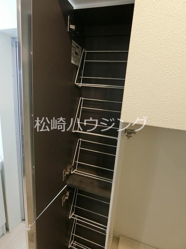 セフィラ西巣鴨 玄関