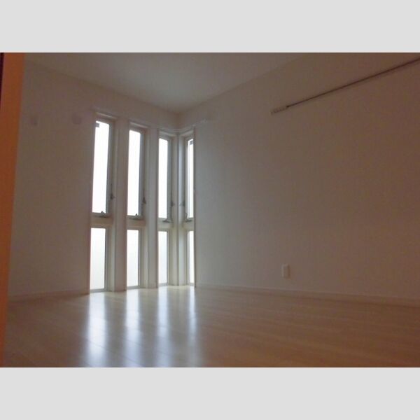 ル・ブラン立花107号室 洋室6.32帖