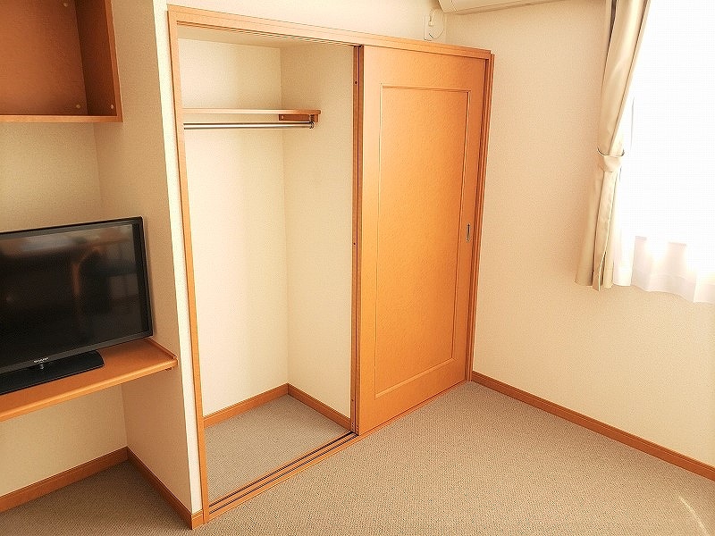 レオパレスＳＵＮＲＯＯＭ 豊富な収納スペース♪