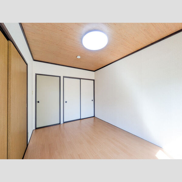 レスポワールハネサ102号室 洋室