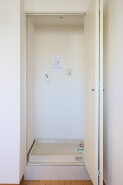ライオンズマンション武蔵新城駅前 室内洗濯機置場
