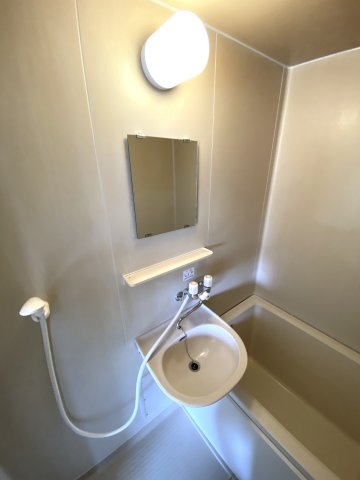 メリーパレスⅠ206号室 洗面