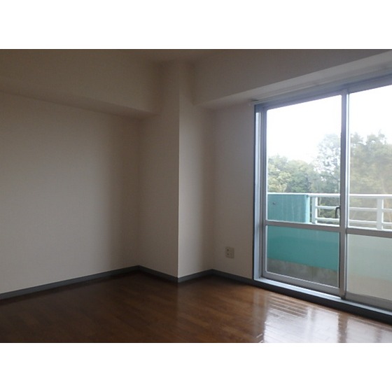 グリーンヒル弥生台306号室 リビング