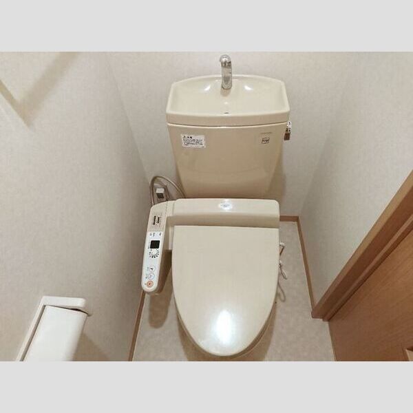 フォリオ春日部201号室 温水洗浄暖房便座トイレ