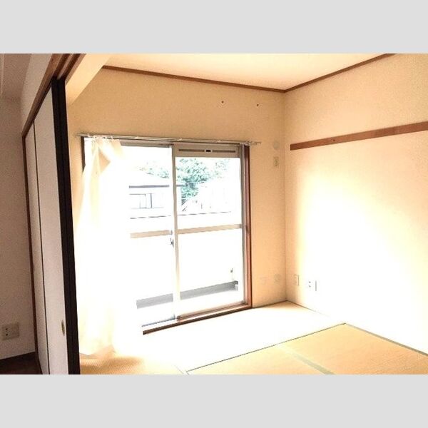 コーポレート東浦和2号棟403号室 和室