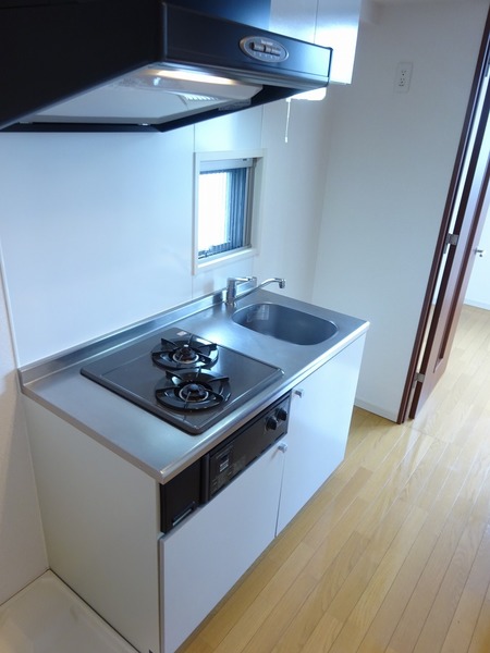 ミリオンステーションプラザ鶴見市場606号室 キッチン