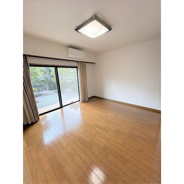 レジデンス等々力 ９．８帖