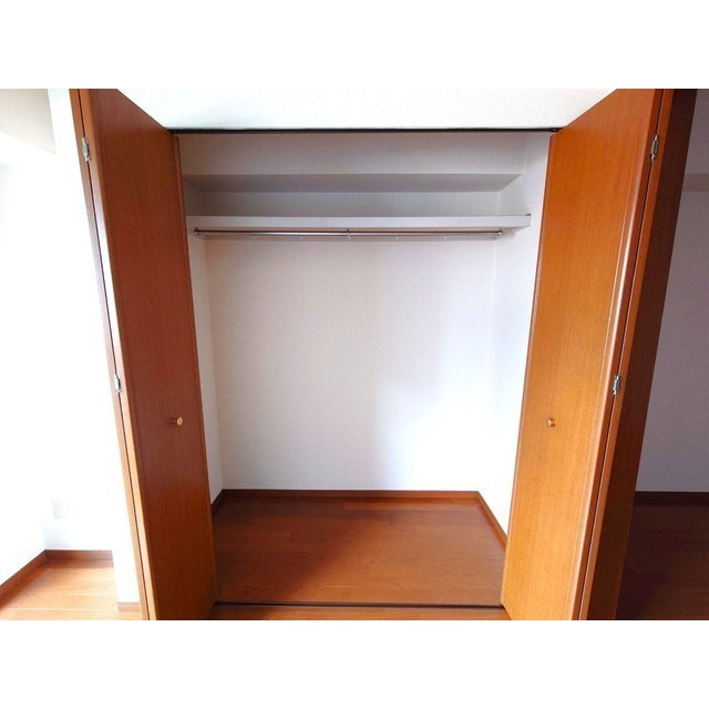 ＹＡＹＯＩ　ＣＯＵＲＴ0808号室 内観