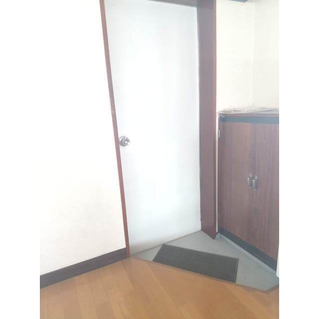 西山アパート 玄関