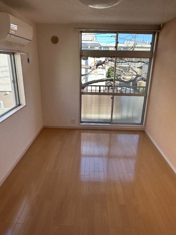 吉祥寺イースト リビング