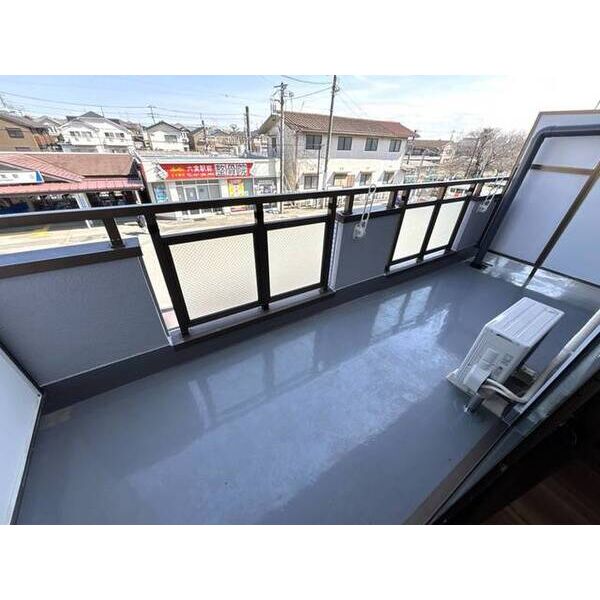 プラーズ六実 バルコニー