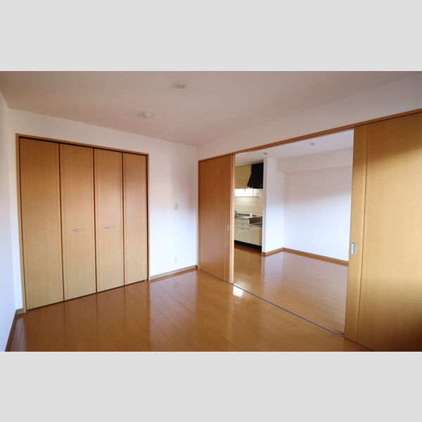 グランドパレス302号室 同建物別部屋の参考画像