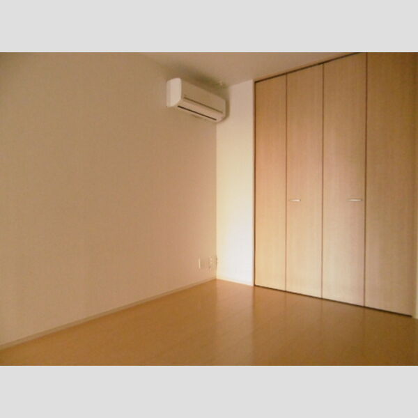 ソワーニュ103号室 洋室にもエアコン有