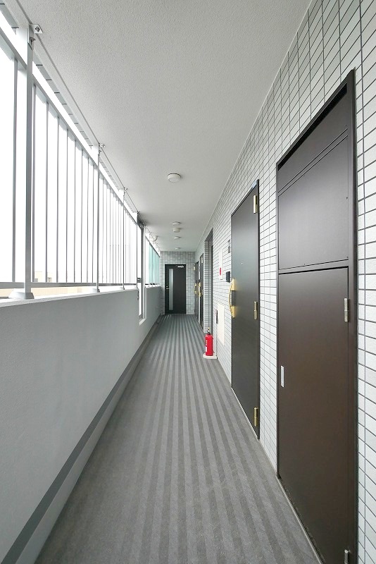 ペアパレス六町1号館5階 外観