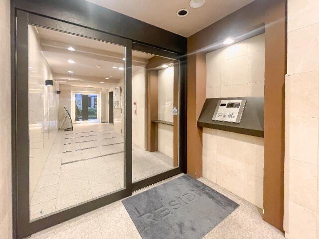 レジディア横濱関内9階 エントランス