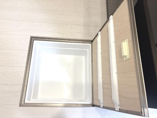 Luminous coat103号室 床下収納