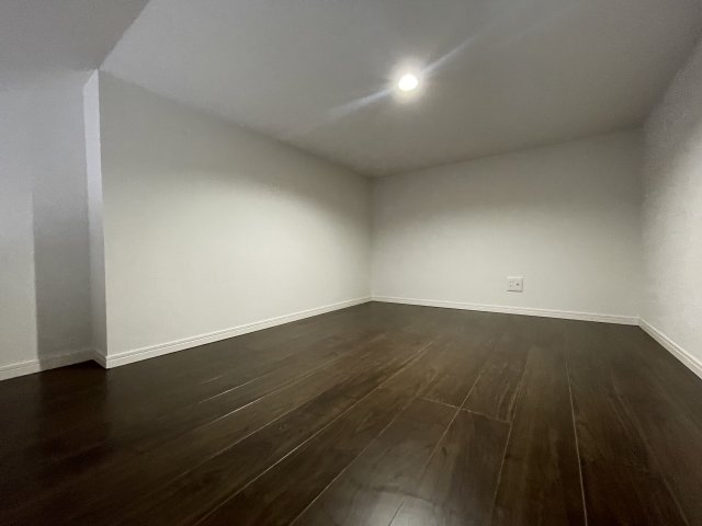 INside Grove EVE 寝室