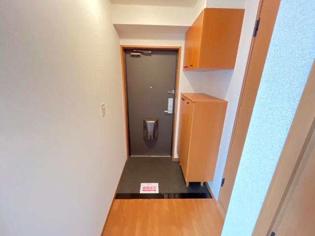 クリフ・リーベル壱番館 玄関