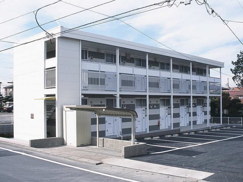 レオパレスポルト２００２の外観画像