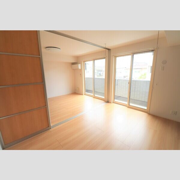 ロータス草加　Ⅰ202号室 洋室