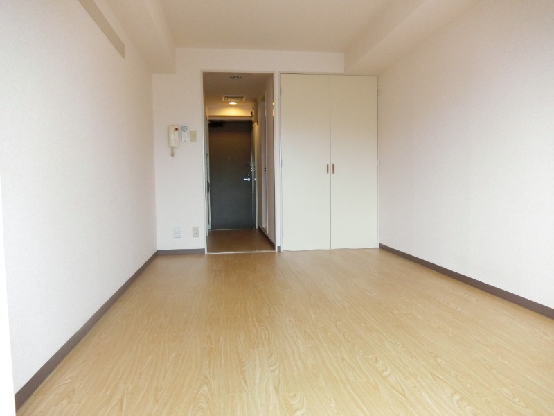 イーストアベニュー3階 ※同タイプの違うお部屋のお写真です。