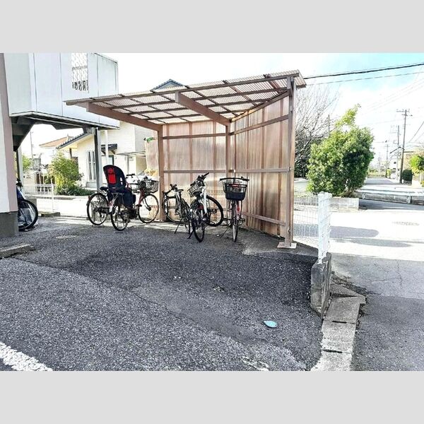 パークサイド石塚 駐輪場