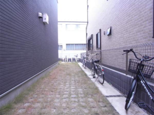 リブリ・ラ・ヴィータ 大島1階 同建物別部屋の参考画像