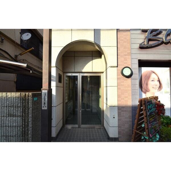 ルペール浦和 エントランス