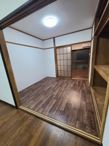 パークデュオ亀有102号室 壁紙はすべて張替え済みで気持ちよく入居できます