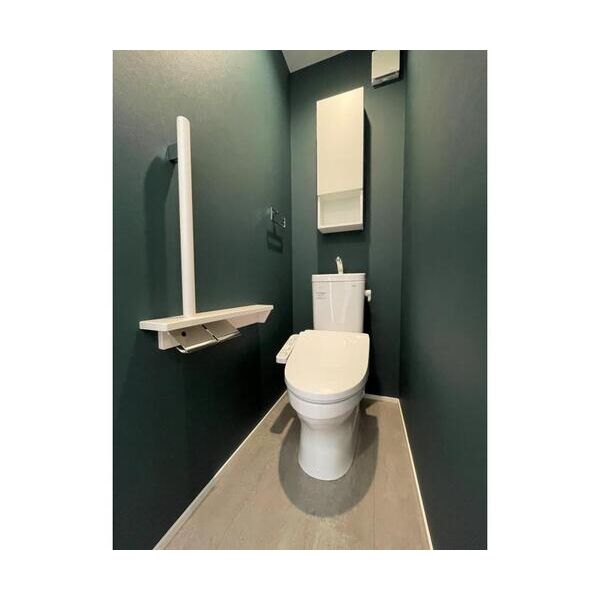 杉並区和泉1丁目貸家A号室 トイレ