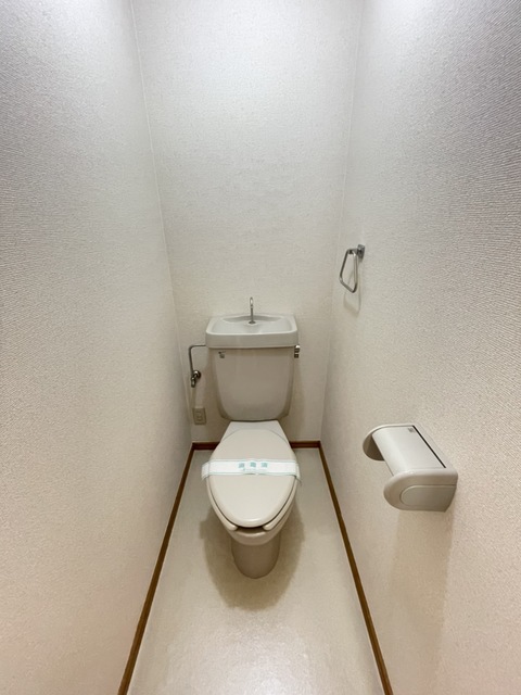 マノワール千歳烏山Ｂ棟0102号室 トイレ