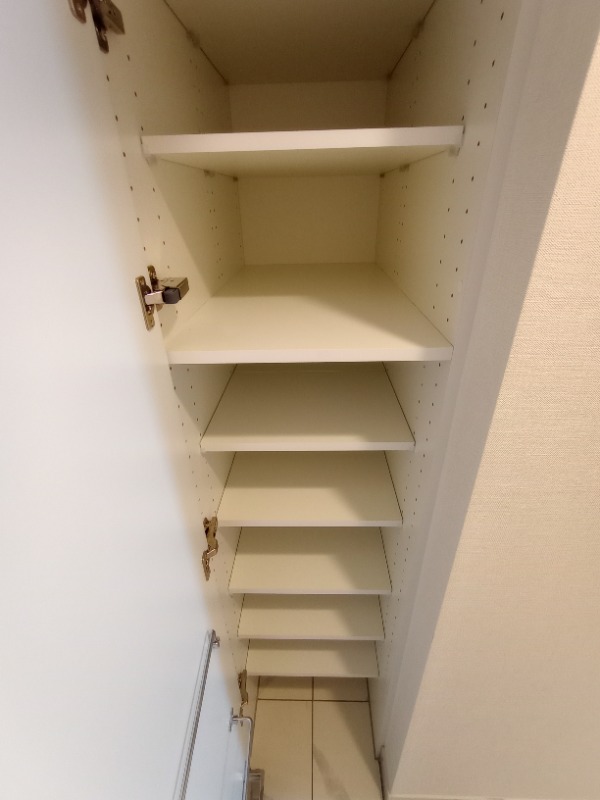 クレイシアIDZ祐天寺9階 収納