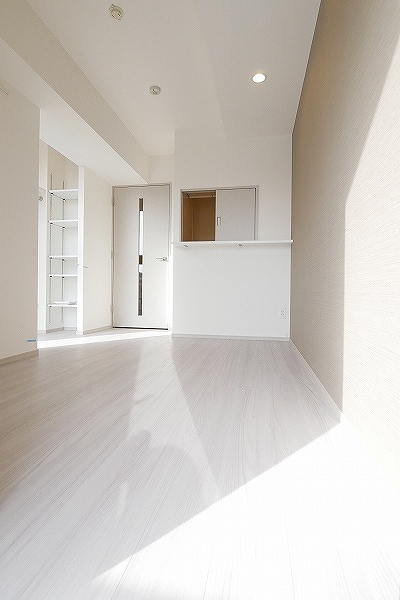 ハーモニーレジデンス横浜大通り公園4階 内観